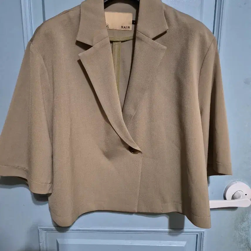 [BUNJANG] NAIN Cropped Jacket Beige / 나인(NAIN) 크롭 자켓 (베이지)