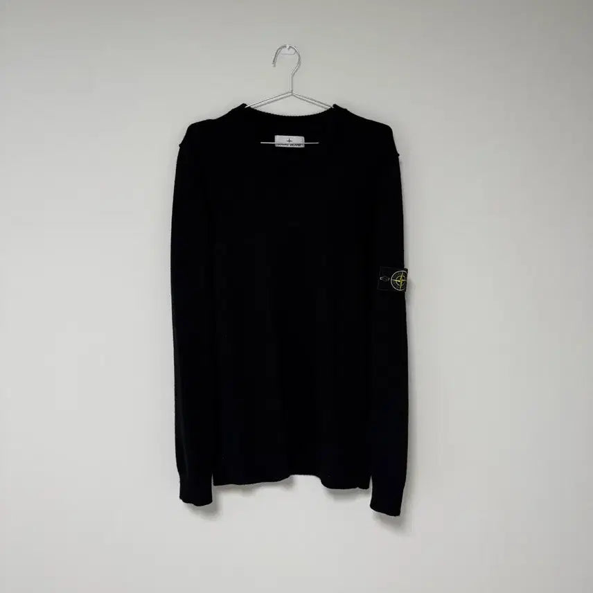 [BUNJANG] Stone Island 23FW Lambswool Crewneck Knit Black / [XL] 스톤 아일랜드 23FW 램스울 크루넥 니트 블랙