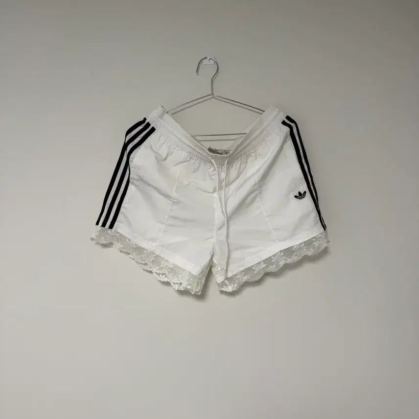 [BUNJANG] Adidas Lace Trim White Short Pants / [M] 아디다스 레이스 트림 화이트 숏팬츠
