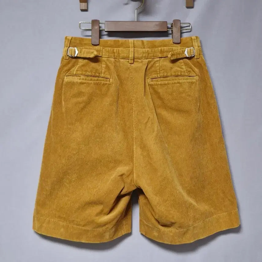 [BUNJANG] Auralee Wide Corduroy Shorts / 오라리 와이드 코듀로이 쇼츠