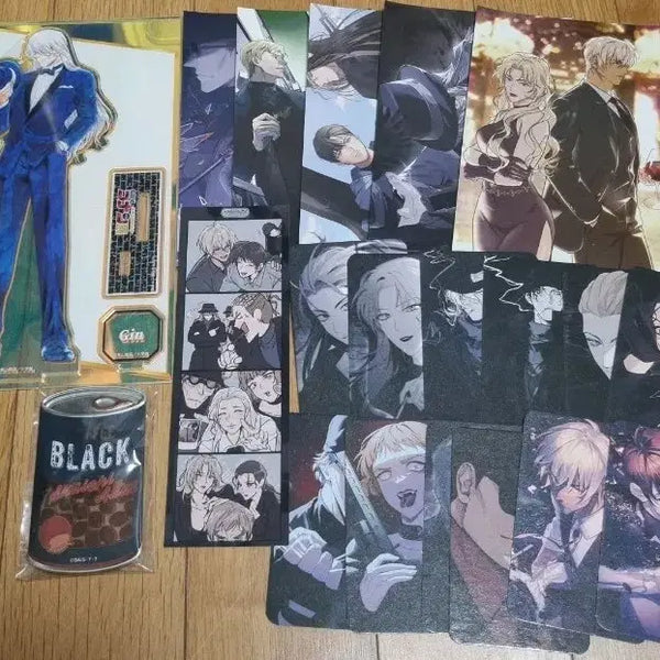 [BUNJANG] Detective Conan Black Organization Akai Shuichi Bourbon Acrylic Stand & Can Badge Set / 코난 진 검은조직 아카이 라이 버번 비공굿 카페