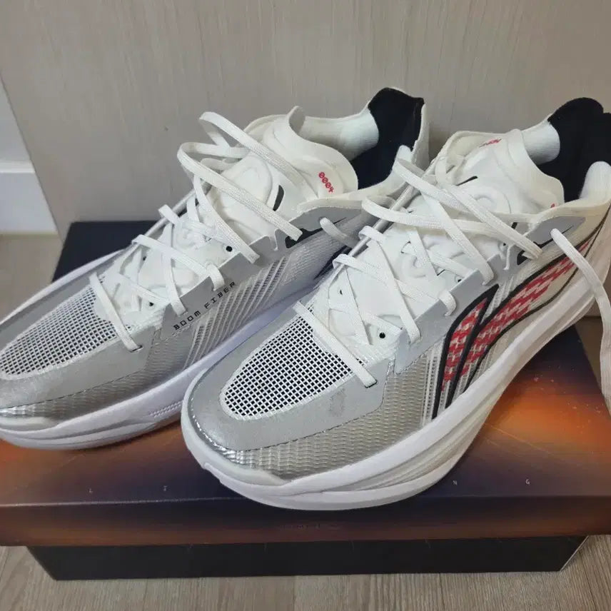 [BUNJANG] Li-Ning Ultralight 2025 Badminton Shoes - Size 275 / 리닝 울트라라이트2025 275 사이즈 팝니다~!