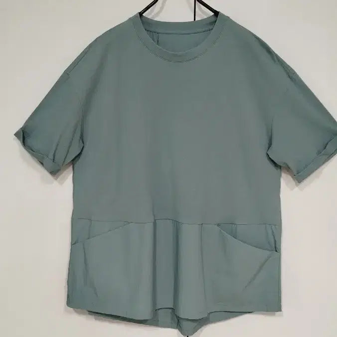 [BUNJANG] Mixed Fabric Round Neck Blouse / 신축성 면과 바시락 원단 반반 라운드 넥 예쁜 티 블라우스