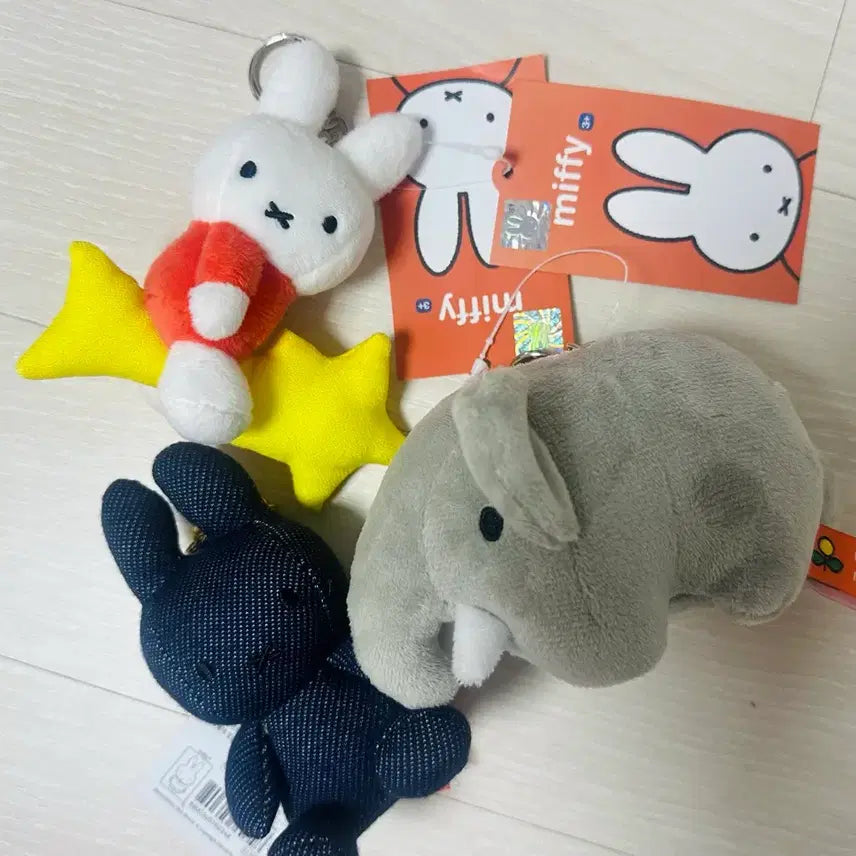 [BUNJANG] Miffy Miffy & Friends Keychain Bundle Set / 미피 인형 키링 3종 일괄