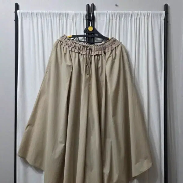 [BUNJANG] G-Studio Beige Shirring Skirt Pants / 베이지색 셔링 치마 바지