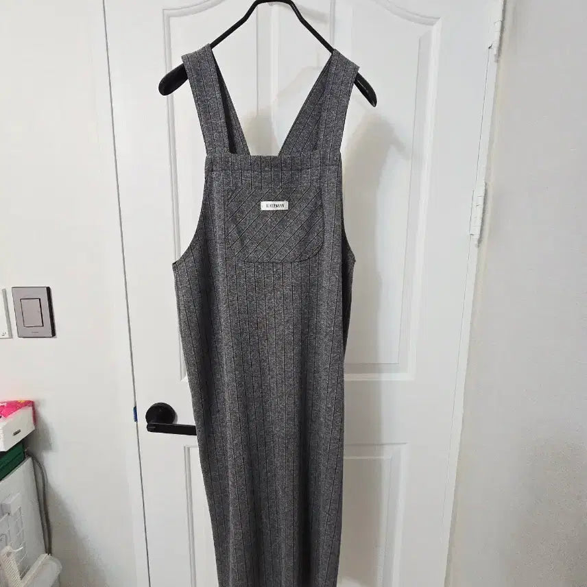 [BUNJANG] Gray Strap Sleeveless Dress / 회색 멜빵 원피스 뷔스티에 나시원피스 봄가을용 얇은두께