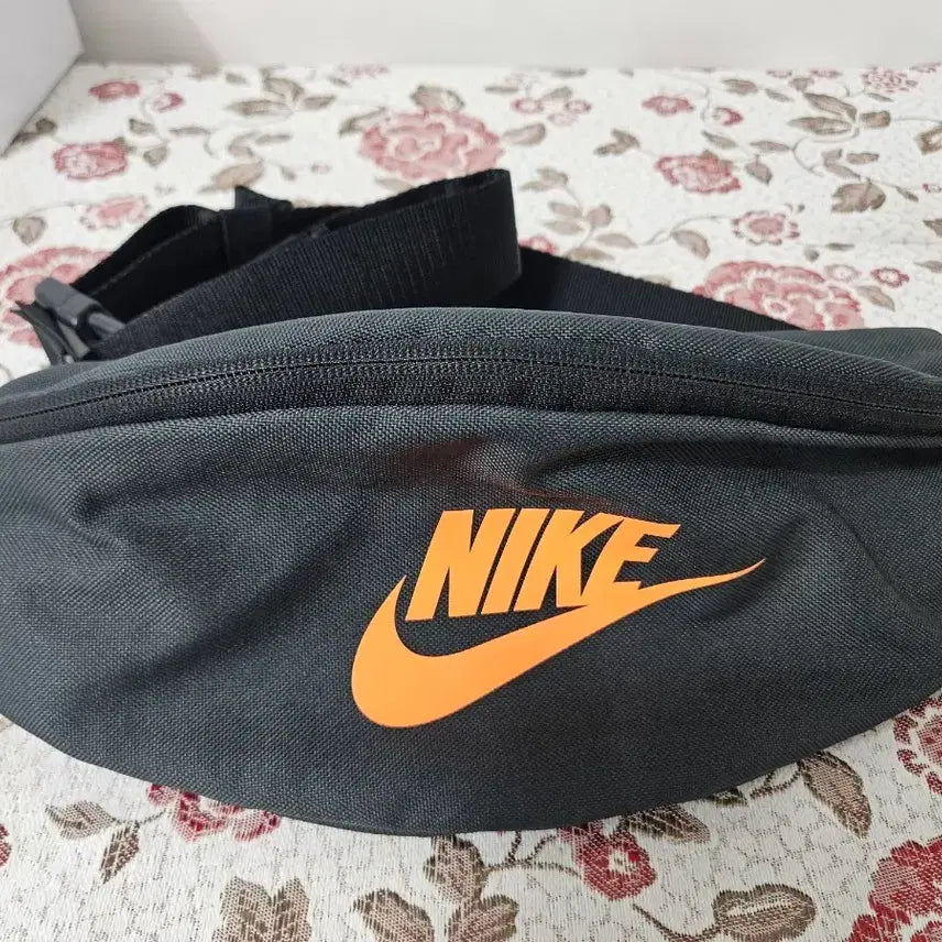 [BUNJANG] Nike Hip Pack / 나이키 힙색