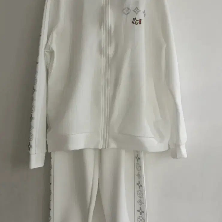 [BUNJANG] Women's White Sweat Training Set / 여성 트레이닝 세트