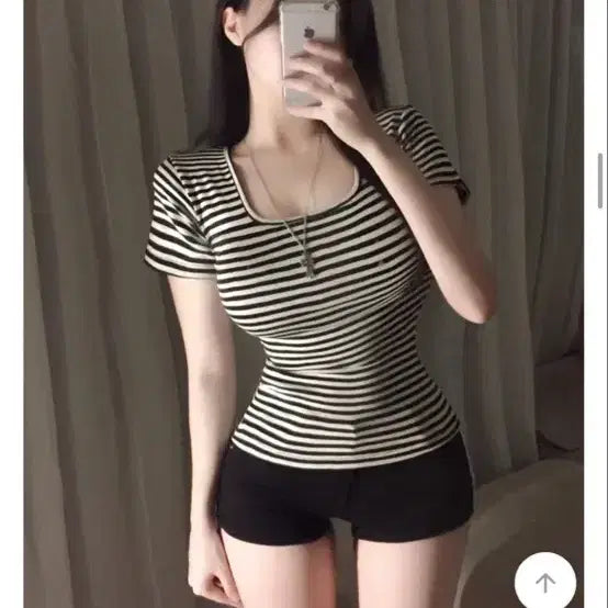[BUNJANG] Stripe Square Neck Slim Fit Short Sleeve T-Shirt / 단가라 스퀘어넥 슬림핏 반팔티셔츠