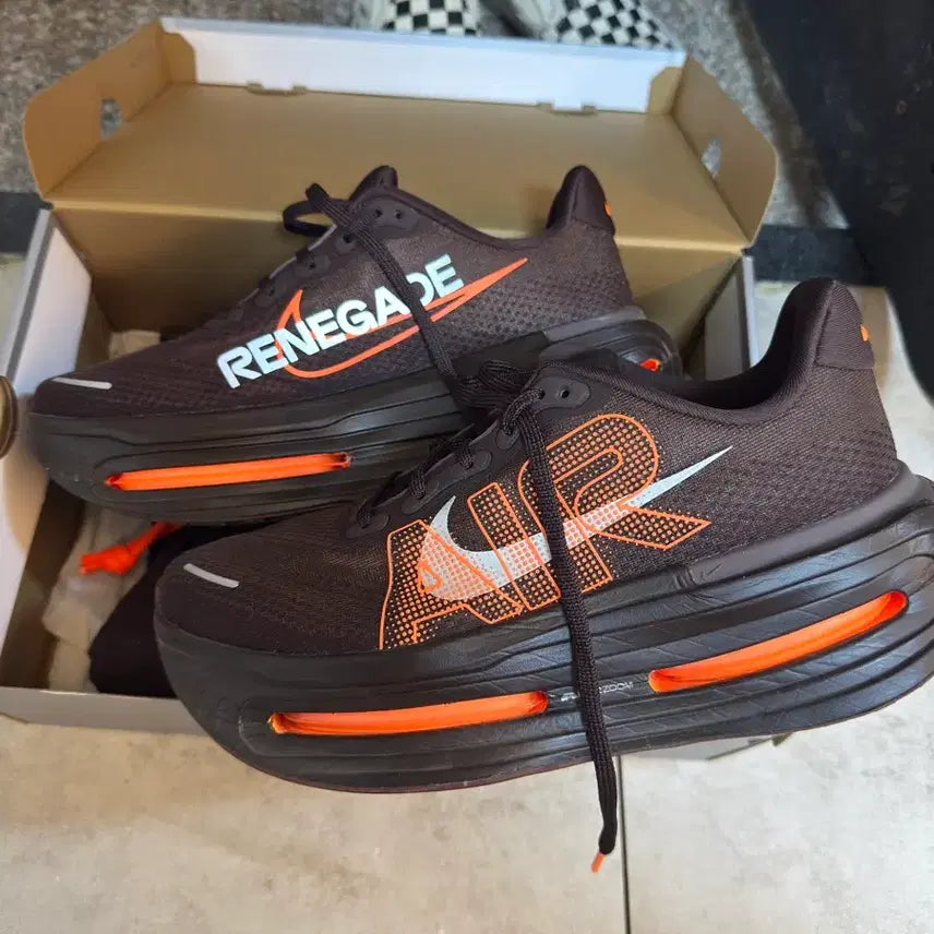 [BUNJANG] Nike x Renegade Vomero Premium Cinnamon Brown Basalt / [265]나이키 x 레니게이드 보메로 프리미엄 시나몬 브라운 바살트