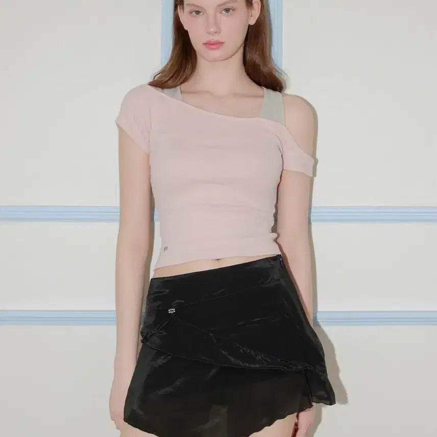 [BUNJANG] Hong Youngki Kissing Off-Shoulder Short-Sleeve T-Shirt / 홍영기 키시닝 오프숄더 반팔 티셔츠