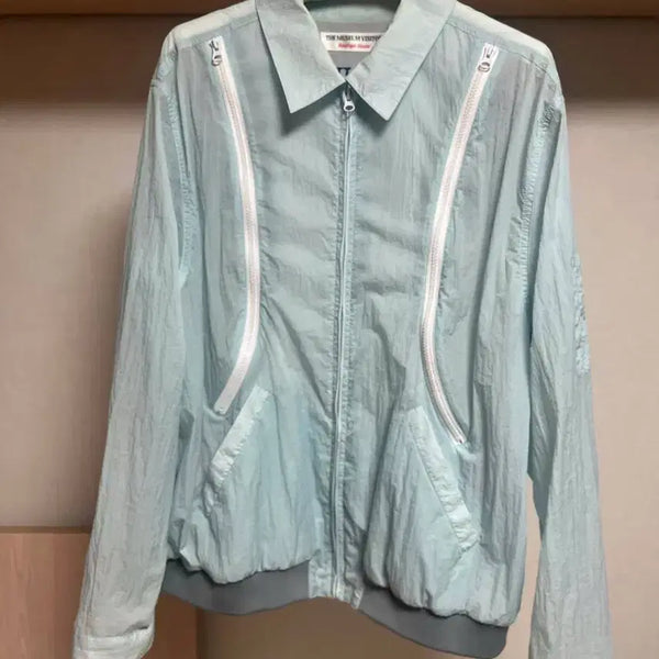[BUNJANG] The Museum Visitor Art Love Windbreaker Sky Blue / [XL] 더뮤지엄비지터 아트러브 바람막이 스카이블루