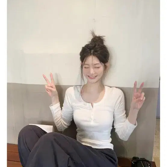 [BUNJANG] Jennie Oh Made Lace Henley Button Tee - New / 제니오 [made] 레이스 헨리 버튼티 [새상품]