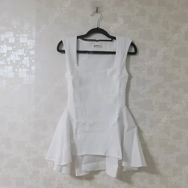 [BUNJANG] New Ribbed Chiffon Mix Asymmetrical Flare Top / 새상품 쫀쫀 골지쉬폰믹스 언발플레어티