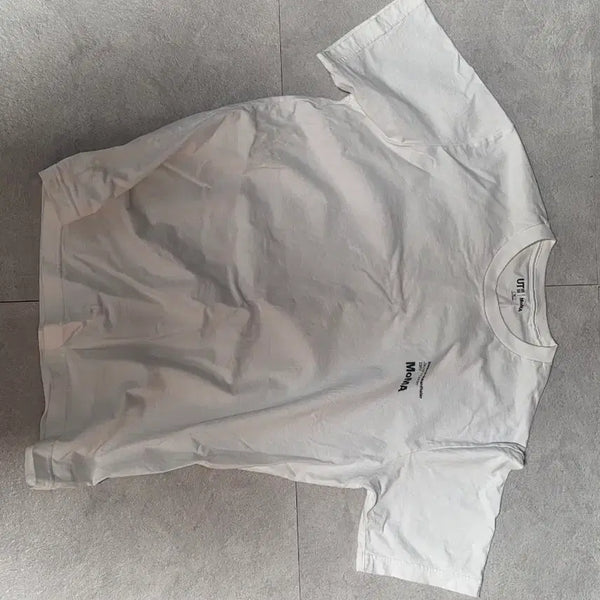 [BUNJANG] Uniqlo MoMA T-Shirt White XL / [XL] 유니클로 모마 티셔츠 화이트