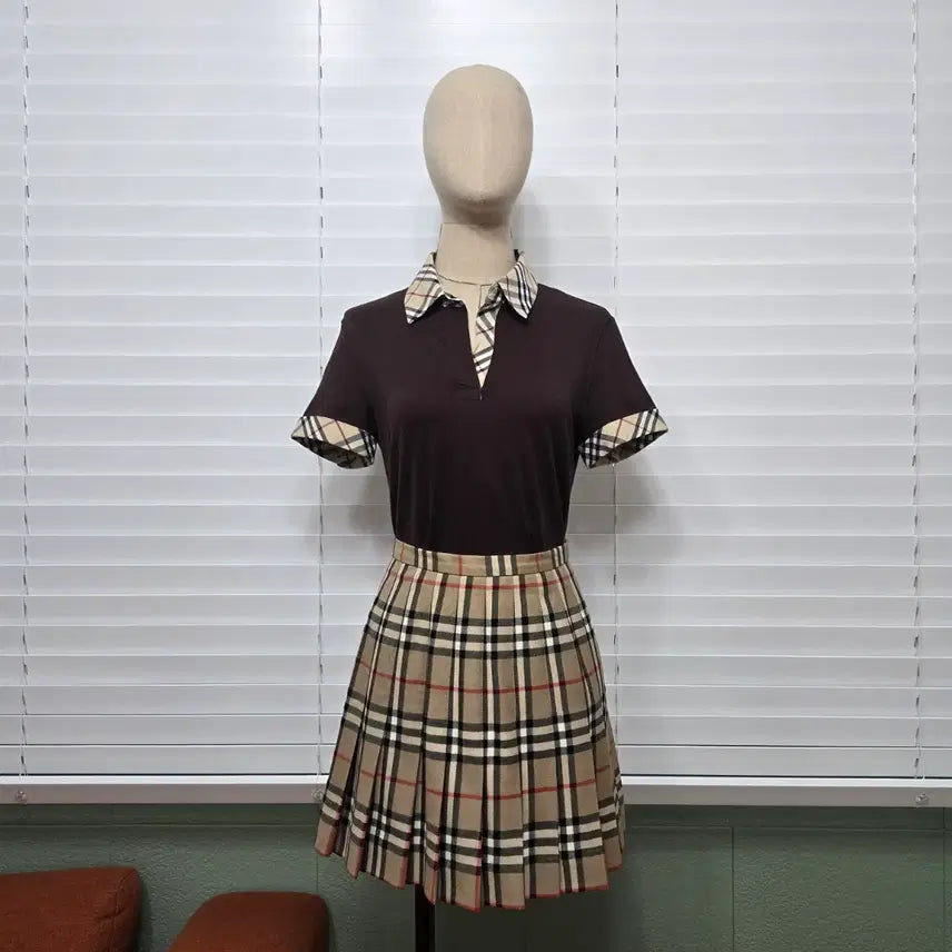 [BUNJANG] Burberry Nova Check Collar T-Shirt / 버버리 노바 체크 카라 티셔츠