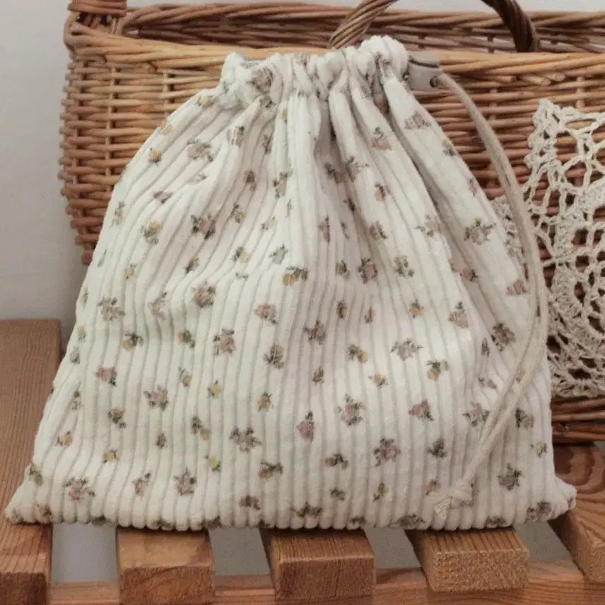 [BUNJANG] Handmade Corduroy String Pouch with Floral Pattern / 핸드메이드 코듀로이 스트링 파우치