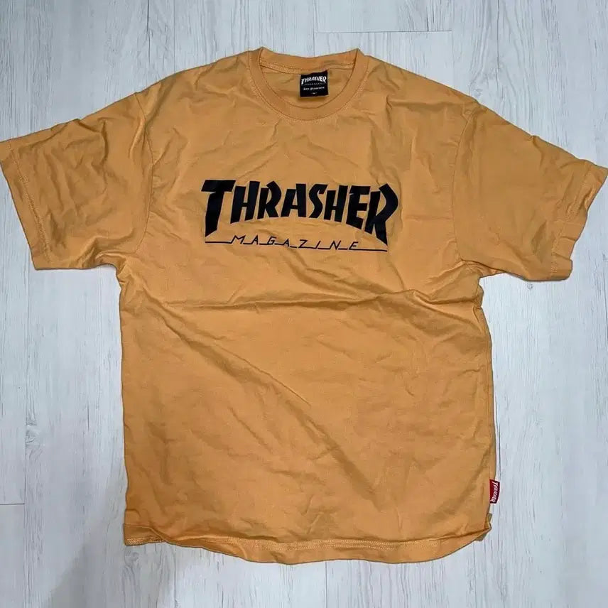 [BUNJANG] Threshers Yellow Mustard T-Shirt Size M / 트레셔 옐로우 머스타드컬러 티셔츠 m사이즈 판매합니다