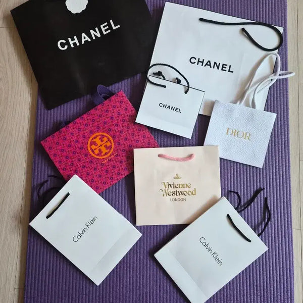 [BUNJANG] Chanel, Dior, Vivienne Westwood, Calvin Klein Shopping Bags Set / 샤넬 / 디올 / 토리버치 / 비비안웨스트우드 / 캘빈클라인 쇼핑백 6개
