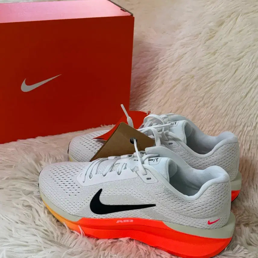 [BUNJANG] Nike Winflo 11 Women's Running Shoes / 나이키 윈플로11 240 새상품