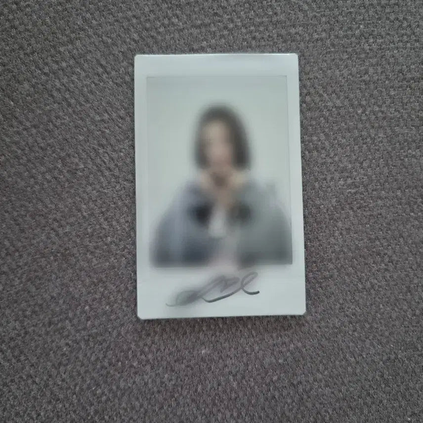 [BUNJANG] LUSsemble Hyeju Signed Photocard / 이달소 루셈블 혜주 싸폴