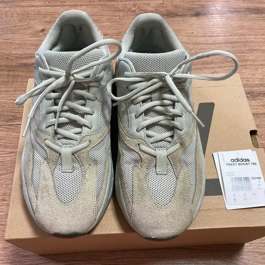 [BUNJANG] Adidas Yeezy Boost 700 Salt / [275] 아디다스 YEEZY 이지 부스트 700 / 솔트