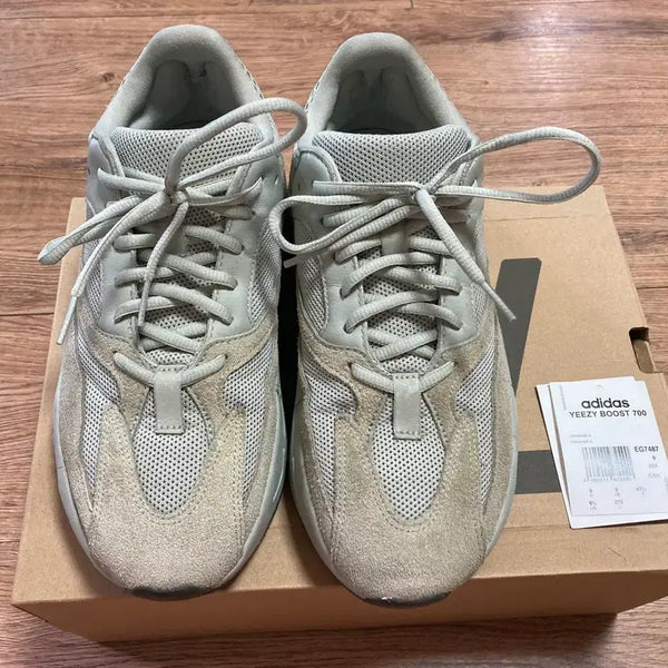 [BUNJANG] Adidas Yeezy Boost 700 Salt / [275] 아디다스 YEEZY 이지 부스트 700 / 솔트