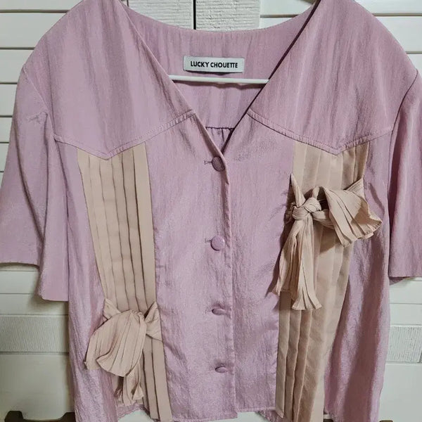 [BUNJANG] LUCKY CHOUETTE Ribbon Blouse / 럭키슈에뜨 리본 블라우스