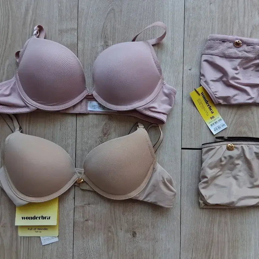 [BUNJANG] Wonderbra Push-up Bra and Panty Set / 원더브라 푸쉬업 브라 팬티 세트