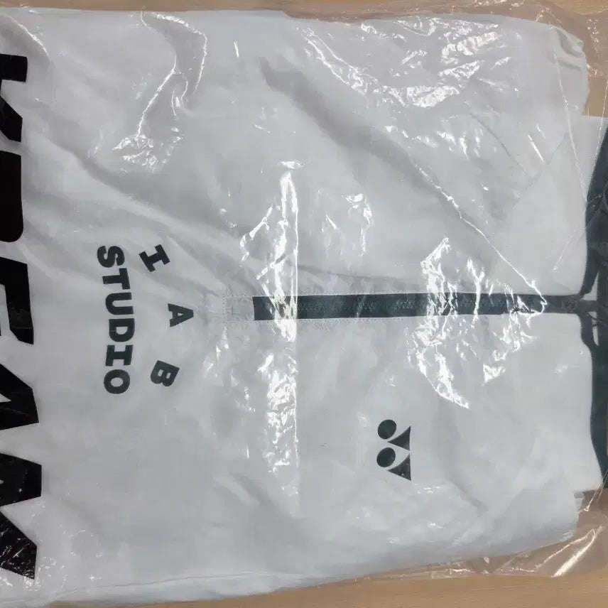 [BUNJANG] IAB Studio x Yonex Woven Pullover / 아이앱 스튜디오 x 요넥스 우븐 풀오버 IAB Studio x Yonex