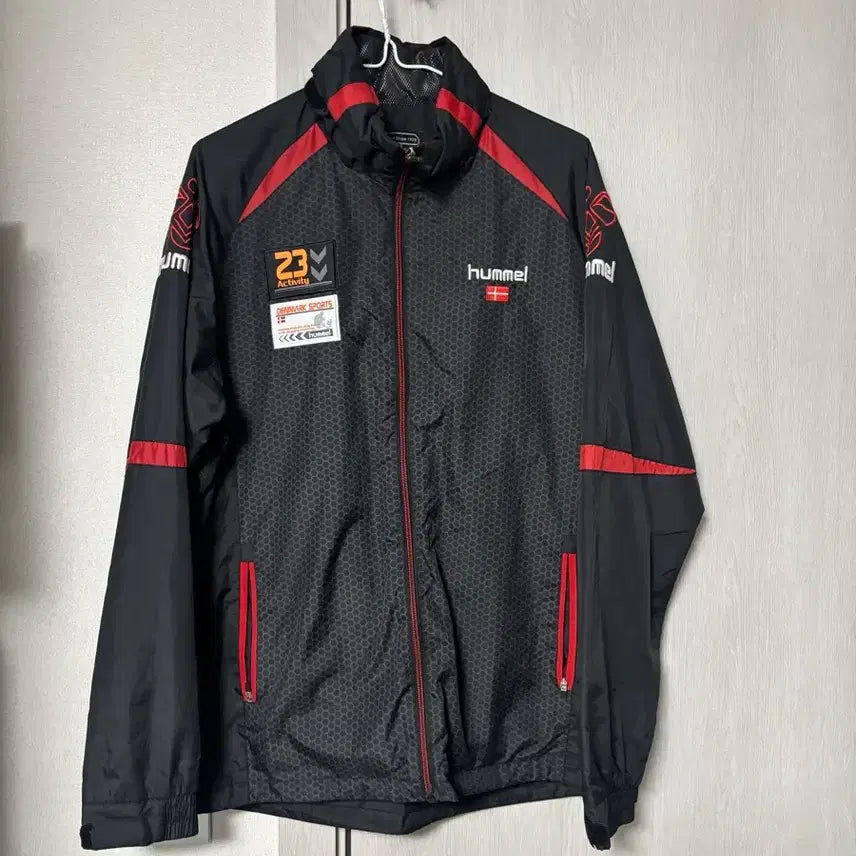 [BUNJANG] Hummel Denmark National Team Authentic Windbreaker (XL) / 험멜 희귀 덴마크 국가대표 어센틱 바람막이 (XL)