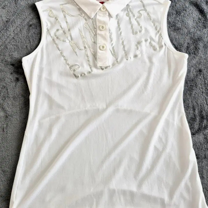 [BUNJANG] WAAC Women's Big Logo Sleeveless Collar T-Shirt Size 3 (95) / [정품]왁(WAAC) 여성 빅로고 민소매  카라 티셔츠 3(95)