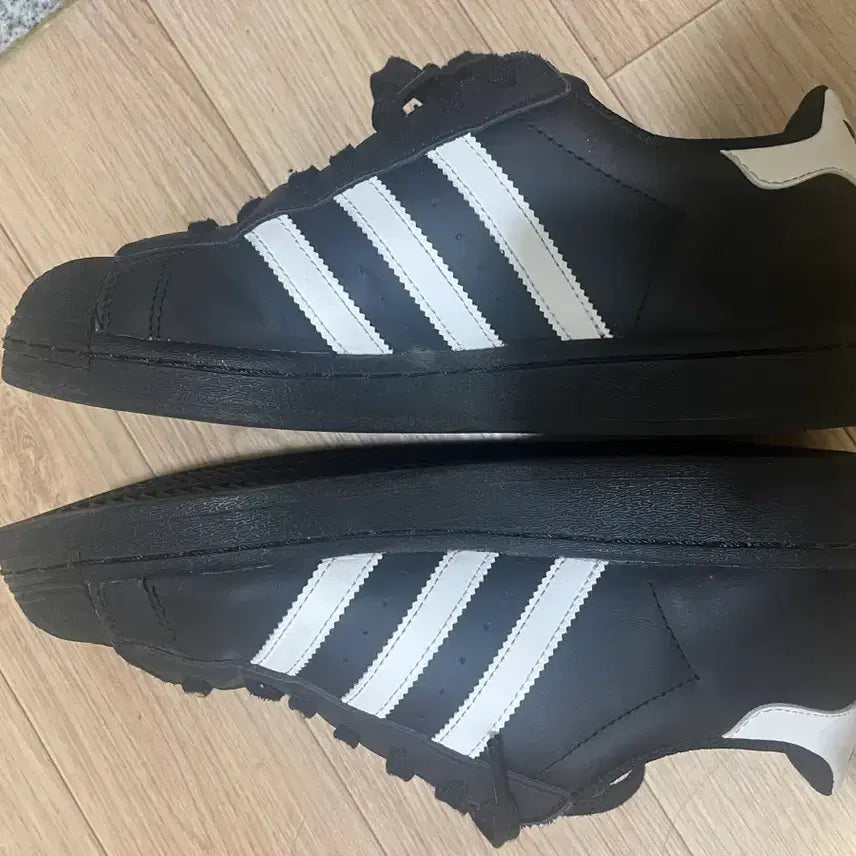 [BUNJANG] Adidas Superstar Black Shoes Size 260 / 아디다스 슈퍼스타 블랙 260 급처