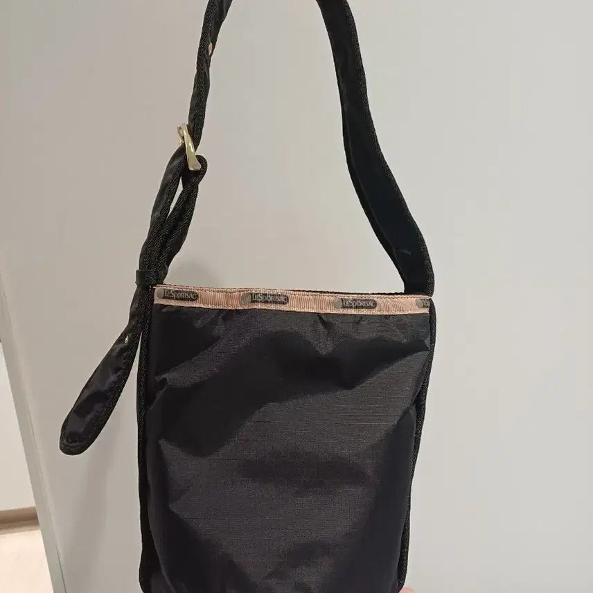 [BUNJANG] Lesportsac Shadow Black Medium Belt Handle Tote Bag / 레스포삭(lesportsac) 섀도우 블랙 미디움 벨트 핸들 토트백