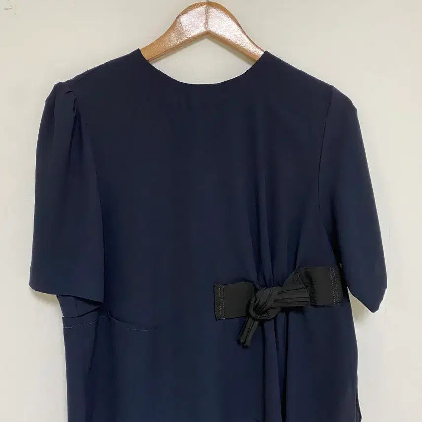 [BUNJANG] Lucky Chouette Navy Ribbon Blouse / (새상품급) 럭키슈에뜨 리본 블라우스