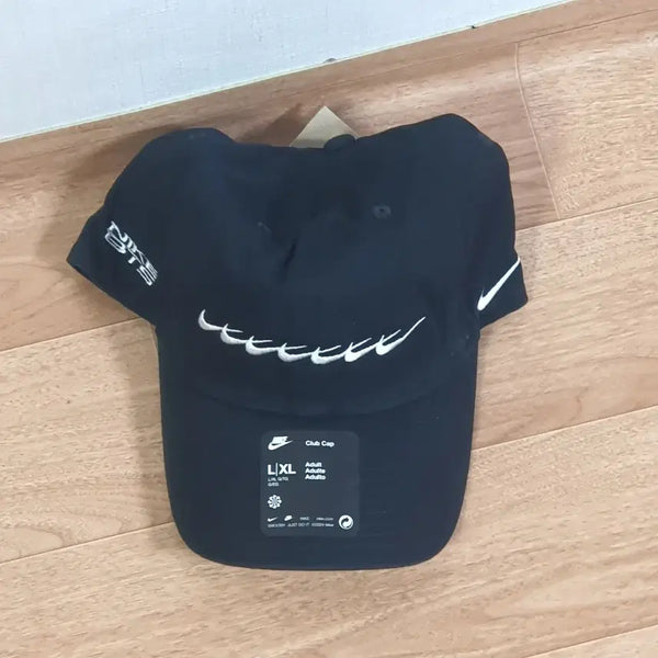 [BUNJANG] Nike x BTS Club Unstructured Cap Black L/XL Limited Edition / 나이키 x BTS 클럽캡 모자 블랙 L/XL 새상품 한정판
