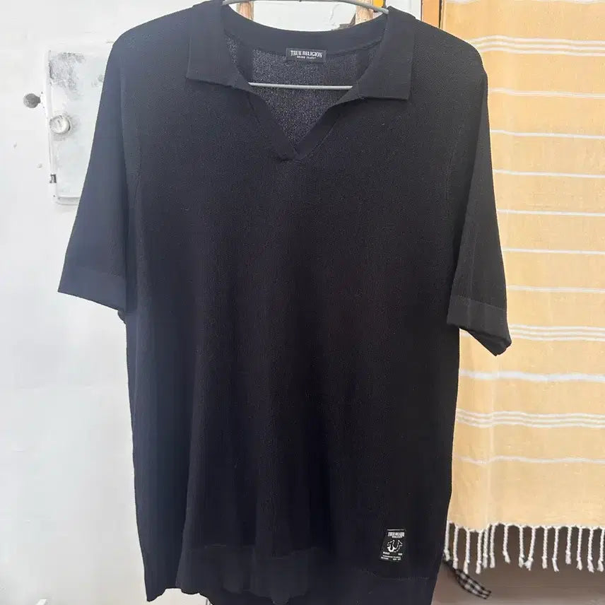 [BUNJANG] True Religion Knit V-Neck Short Sleeve Polo Shirt Black / 트루릴리전 니트 브이넥 반팔 카라티 블랙