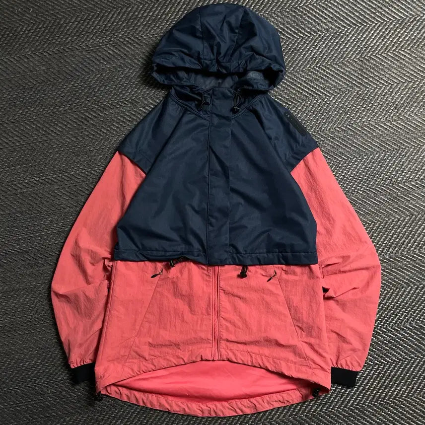 [BUNJANG] Under Armour Women's Lightweight Nylon Windbreaker / 언더아머 우먼스 나일론 경량 윈드 브레이커 바람막이o 6076