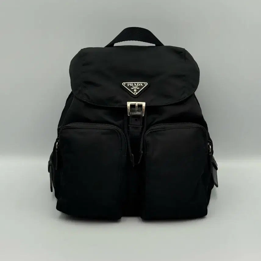 [BUNJANG] Prada Two-Pocket Re-Nylon Backpack Small / [정품보증서] 프라다 투포켓 리나일론 백팩 스몰