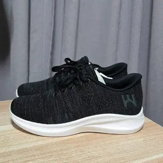 [BUNJANG] PROWORLDCEP Nice W Running Shoes 235 New / 프로월드컵 나이스W 런닝화 바로인슈즈 235 새제품