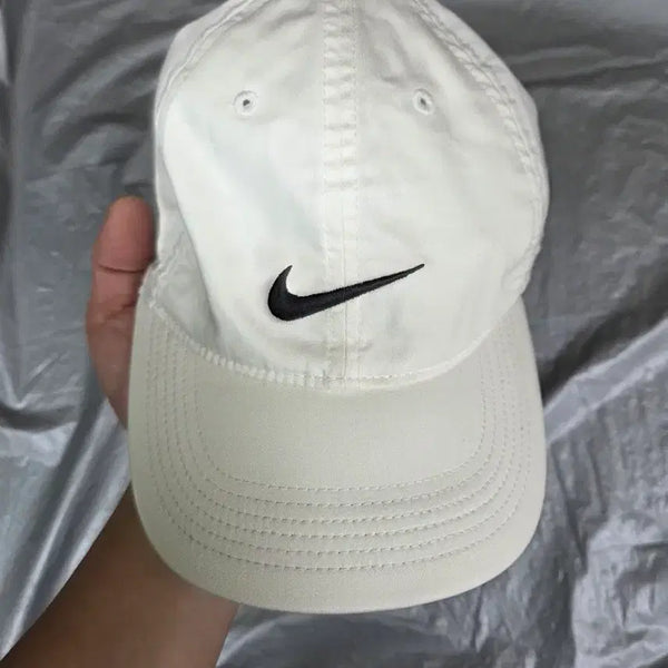 [BUNJANG] Nike AeroBill Heritage 86 Performance Cap / 나이키 에어로빌 헤리티지 86 기능성 모자 프리