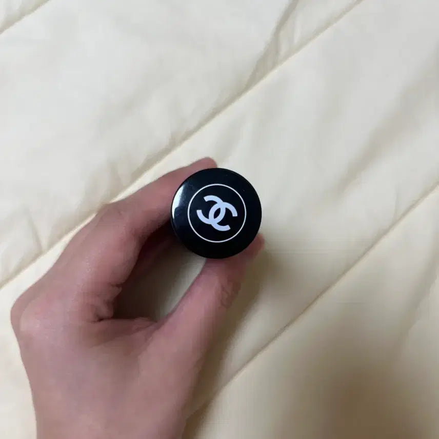 [BUNJANG] Chanel Baume Essentiel Glow Stick Transparent / 샤넬 바움 에쌍씨엘 글로우 스틱 트렌스페어런트