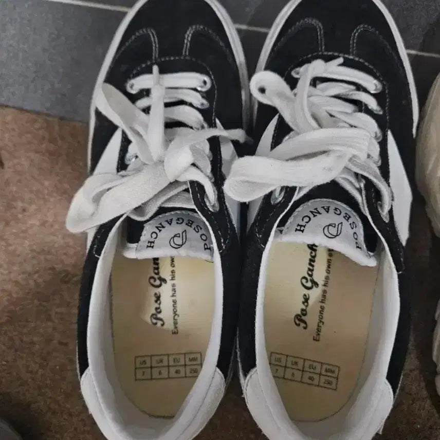 [BUNJANG] POSEGANCH Shoes 250mm / 포즈간츠 신발 250mm(정가 89,000원)