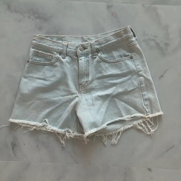 [BUNJANG] Light Wash Denim Cut-off Shorts / 데님 숏팬츠 연청색 컷팅