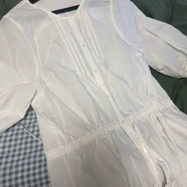 [BUNJANG] CAROLINE White Summer Blouse with Pintuck Detail / 하체커버 핀턱 화이트 여름 블라우스