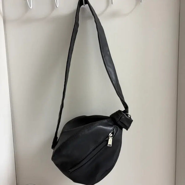 [BUNJANG] Whiet Cross Bag Black (Standard Size) / 휘에트 크로스백 블랙 (기본사이즈)