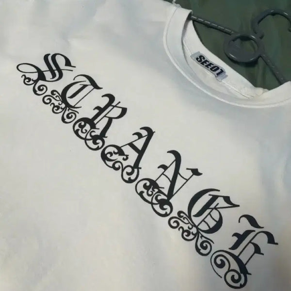[BUNJANG] SEEOT Strange Oversized Short Sleeve T-Shirt / SEEOT 스트레인지 오버핏 반팔티