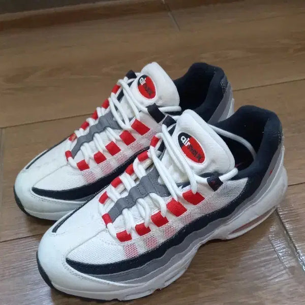 [BUNJANG] Nike Air Max 95 Smoke Grey Sneakers / 나이키 에어맥스 95 스모크 그레이 (흰빨검)