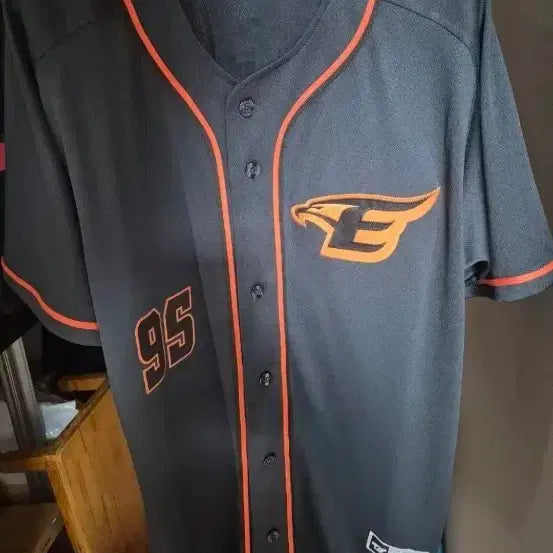 [BUNJANG] Hanwha Eagles Hwang Young-mook Black Uniform (Size 110) / 110) 한화이글스 황영묵 블랙컬러 유니폼