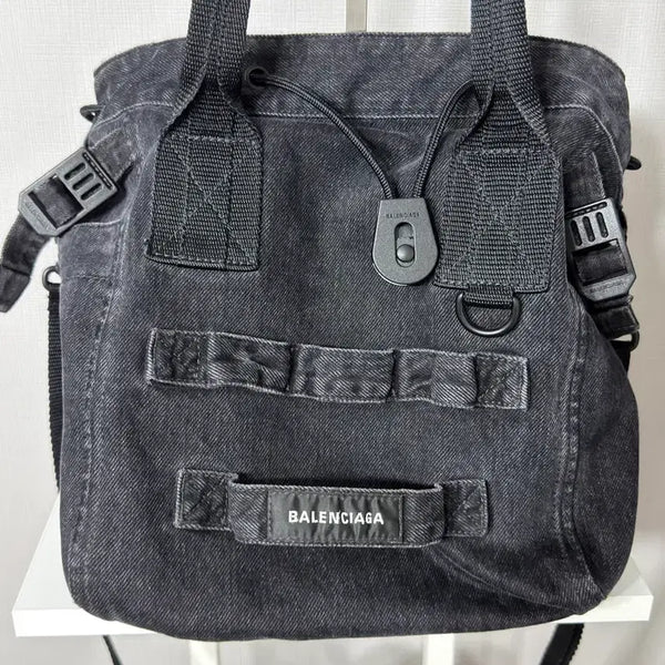 [BUNJANG] Balenciaga Ami Tote Small Denim Bag / 발렌시아가 아미 토트 스몰 데님버전 (강남 신세계 구매 제품)